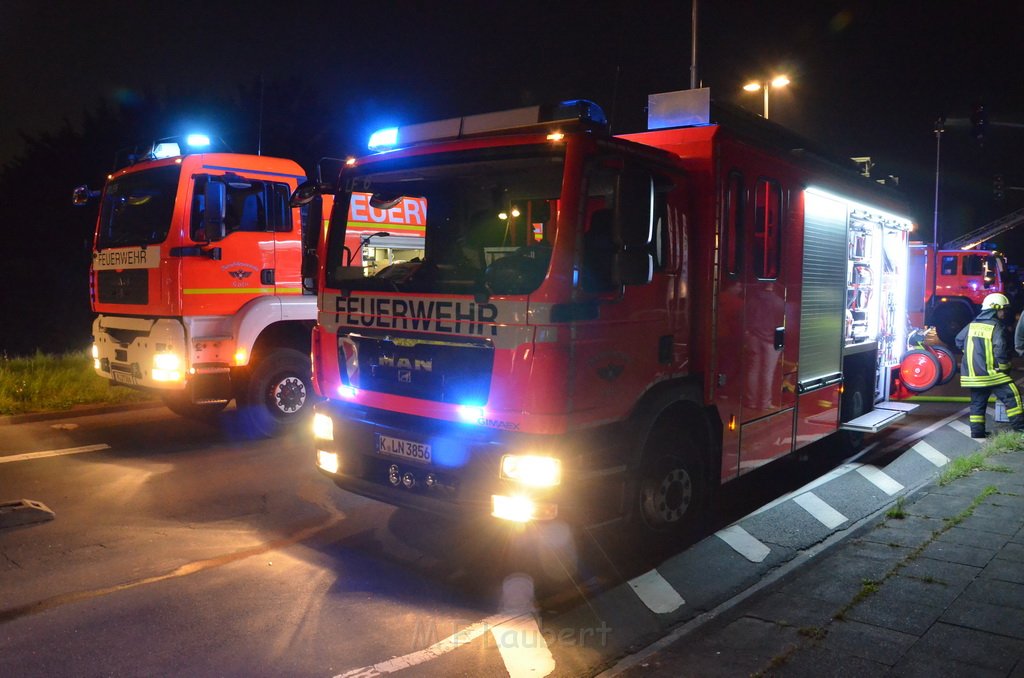 VU LKW umgestuerzt Feldkassel Industriestr Robert Boschstr P042.JPG